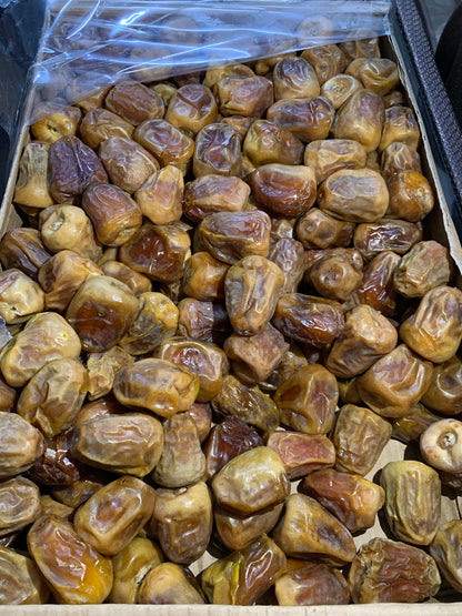 Sukkari Dates (Saudi Khajoor) 🌿✨