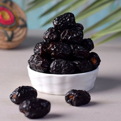 Ajwa Premium Jambo Dates – A Precious Gift from Medina 🌿✨